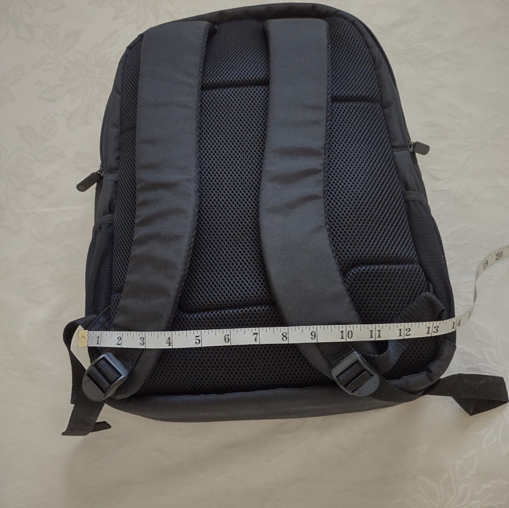 HP padded backpack laptop - Picture 4 of 7